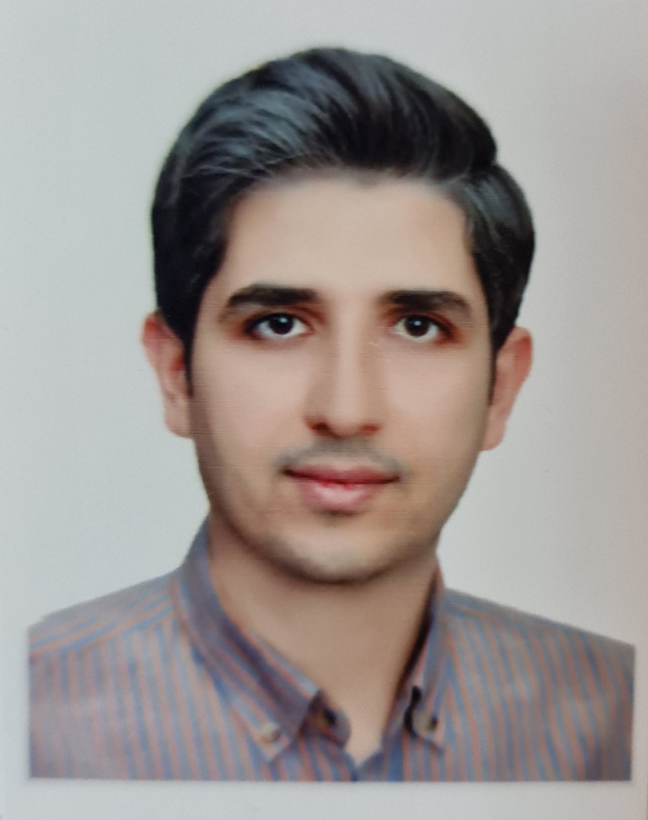عکس پرسنلی دکتر حسین افراخته